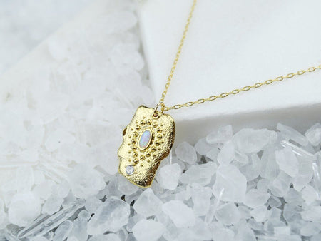 Sovereign Necklace
